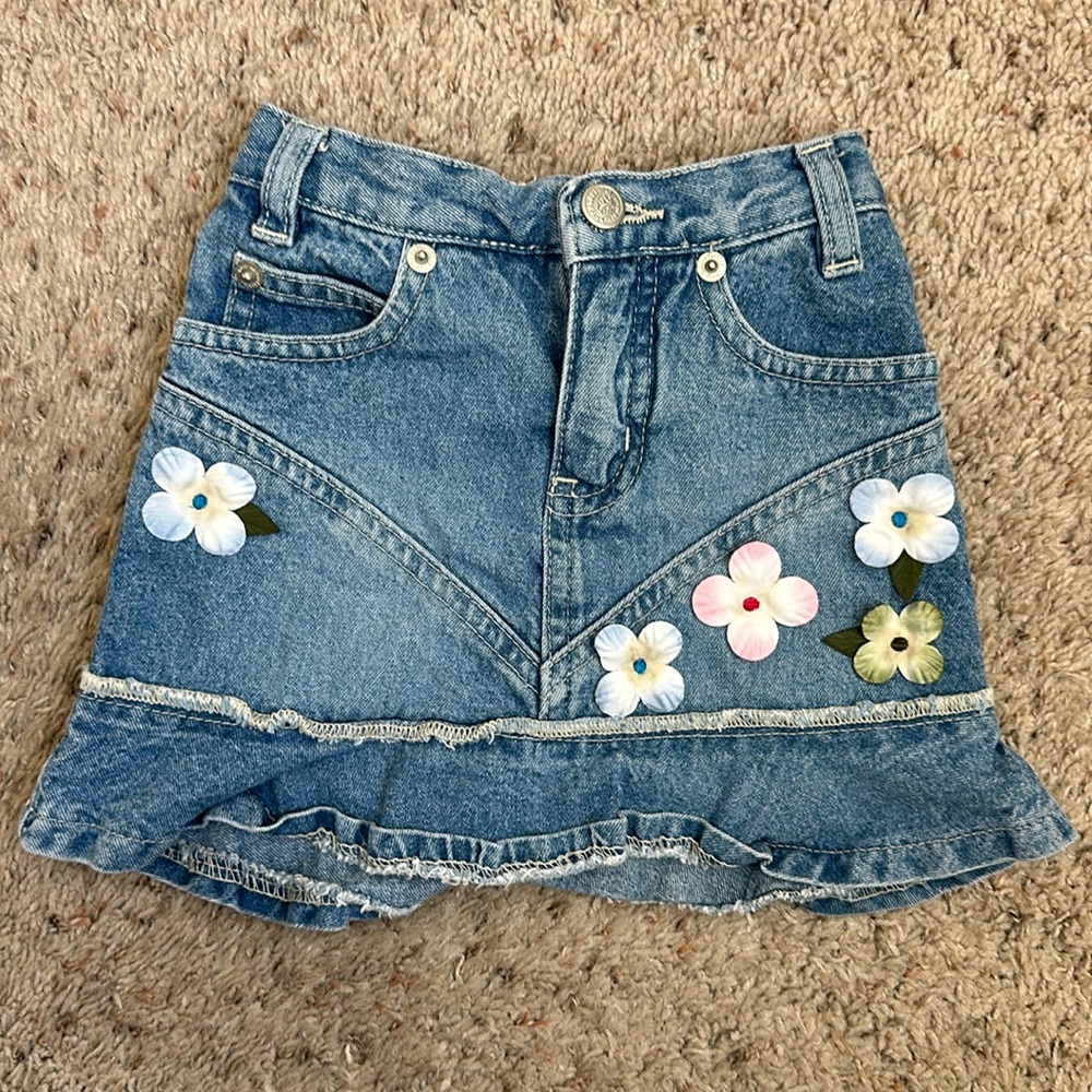 GIRLS Mary Kate and Ashley floral Jean skirt size 2T